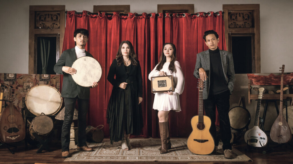 Suarasama Rilis Ulang Album ”Timeline” di Amerika
